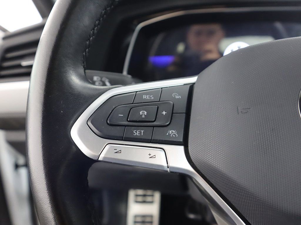 Used 2023 Volkswagen Jetta Sport image 37