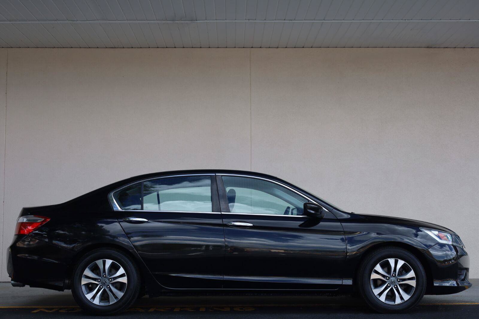 Used 2015 Honda Accord LX image 2