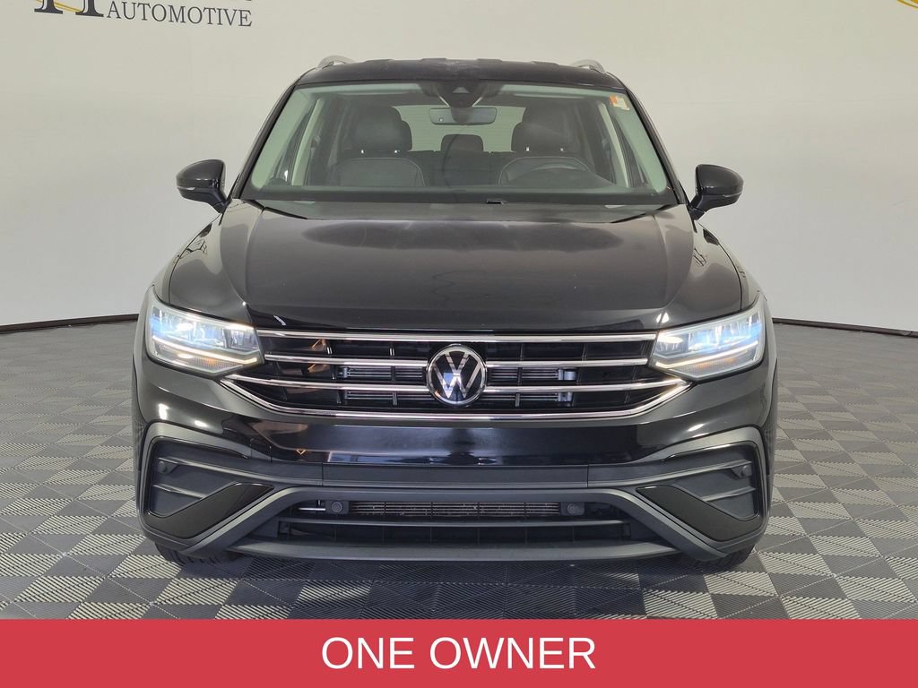 Used 2023 Volkswagen Tiguan SE FWD image 3