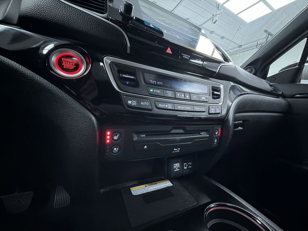 Used 2022 Honda Pilot Sport image 23