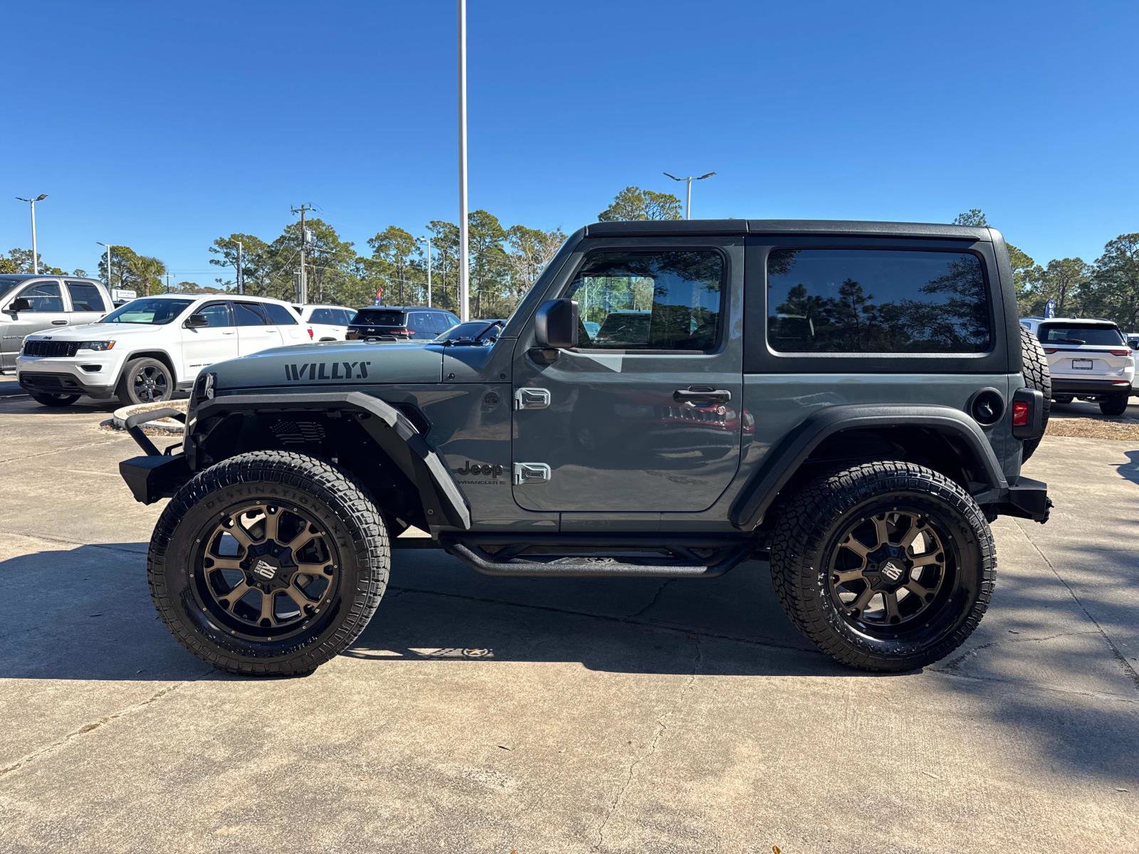 Certified 2024 Jeep Wrangler Willys image 6