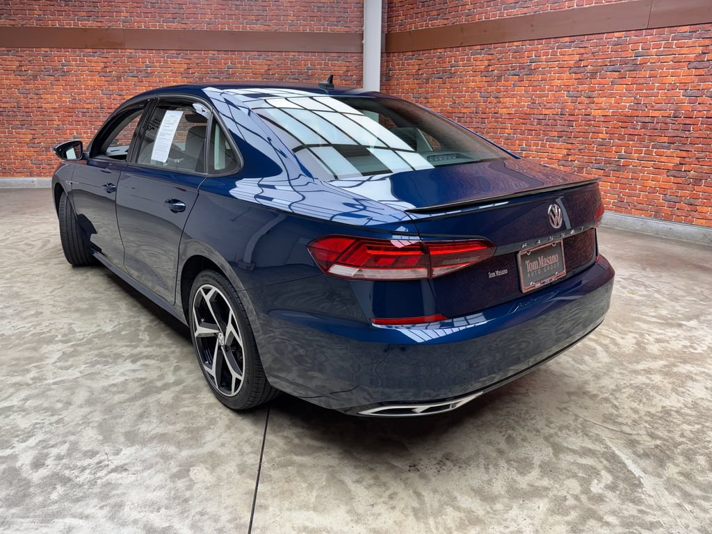 Used 2020 Volkswagen Passat 2.0T R-Line FWD image 2