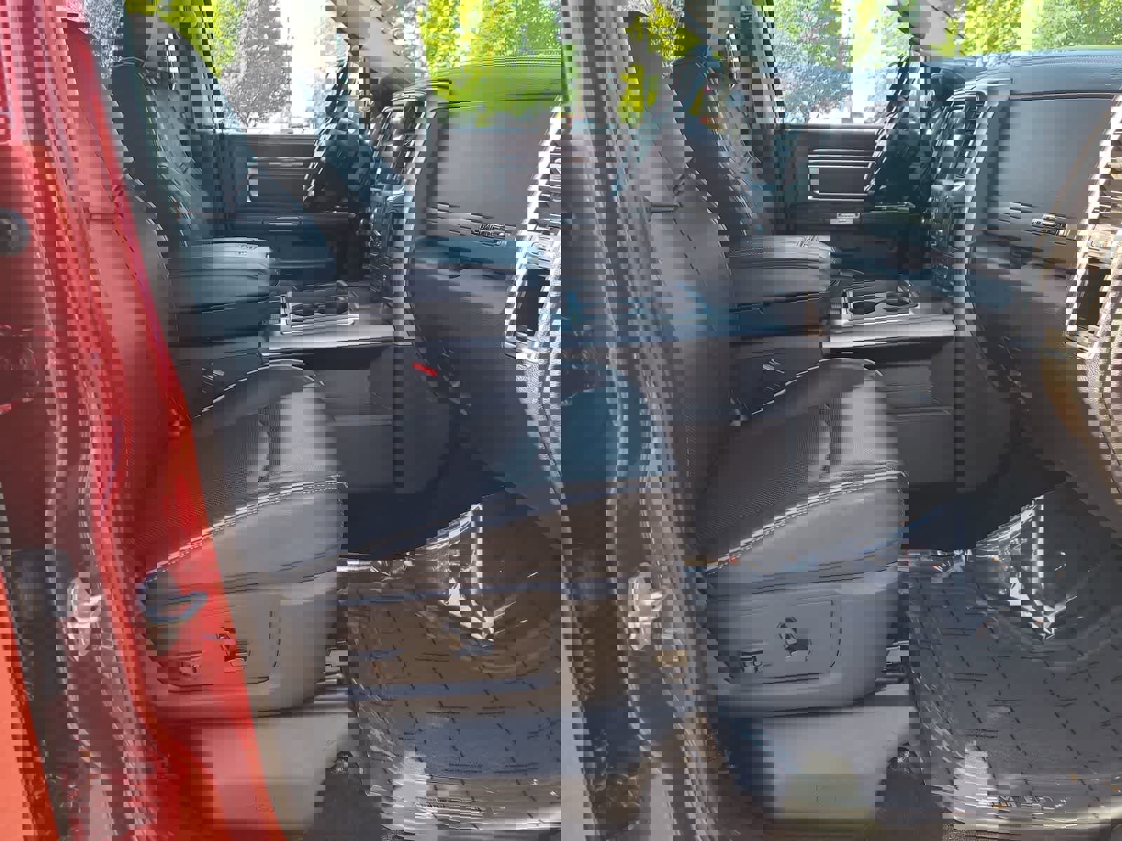 Used 2014 RAM 2500 Limited AWD/4WD image 22