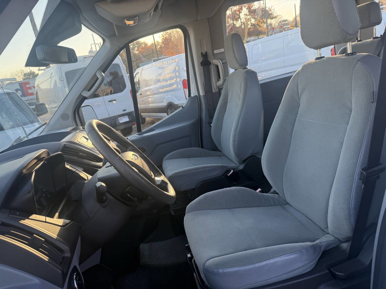 Used 2016 Ford Transit 350 XL image 10