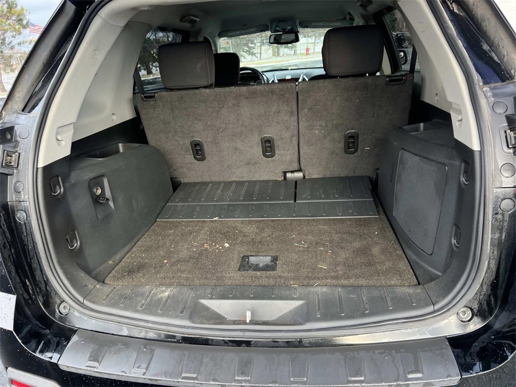 Used 2011 GMC Terrain SLE image 11