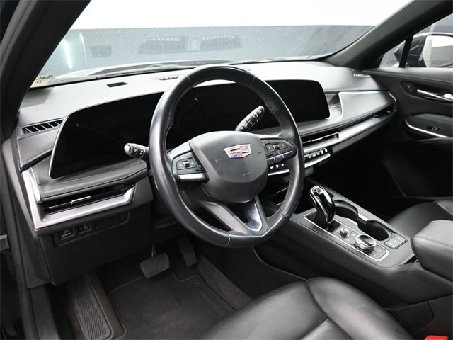 Used 2024 Cadillac XT4 Premium Luxury image 14