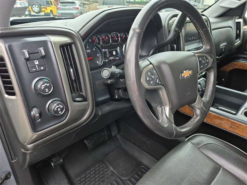 Used 2017 Chevrolet Silverado 1500 High Country image 21