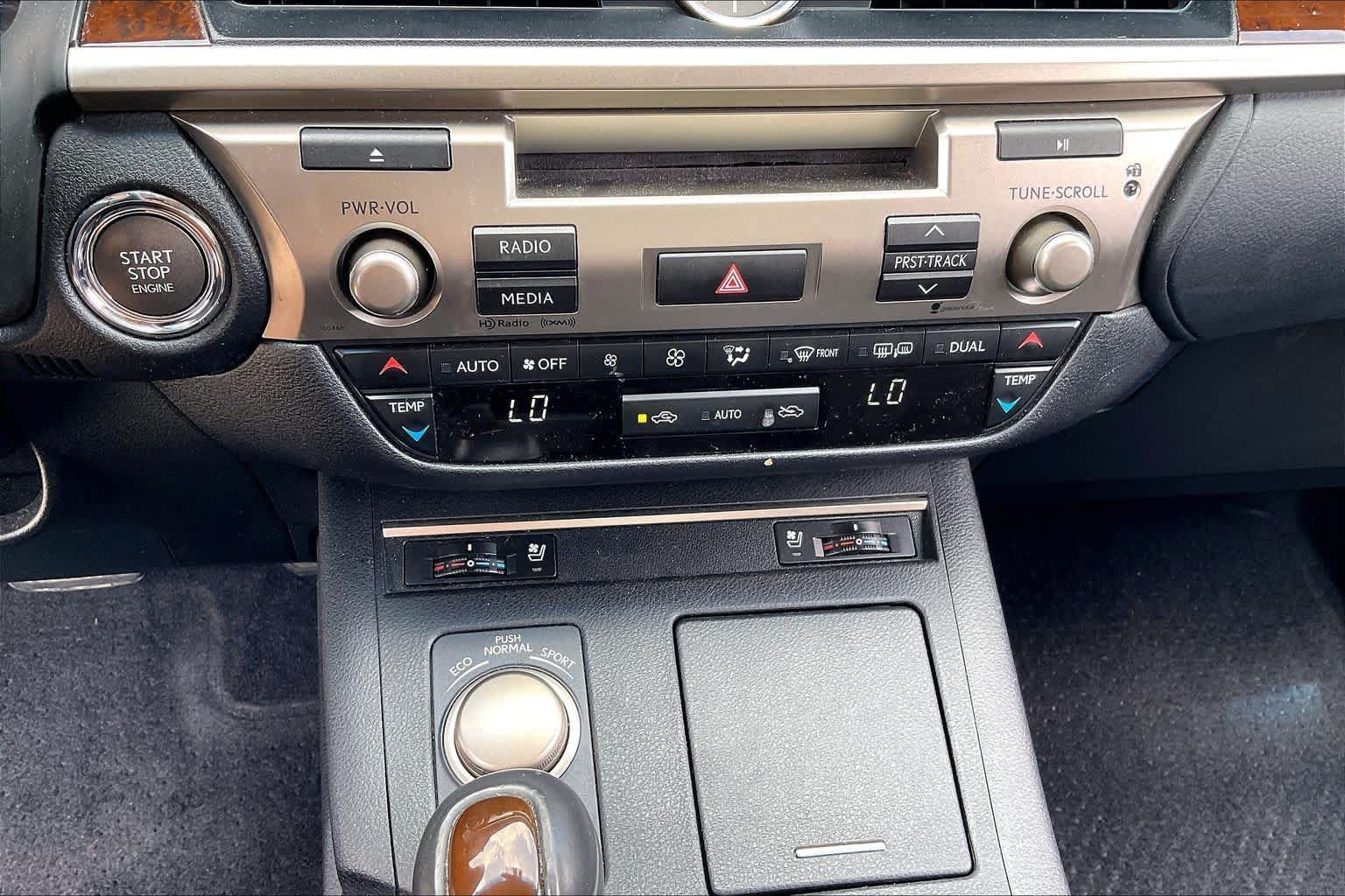 Used 2015 Lexus ES 350 w/ Premium Package FWD image 32