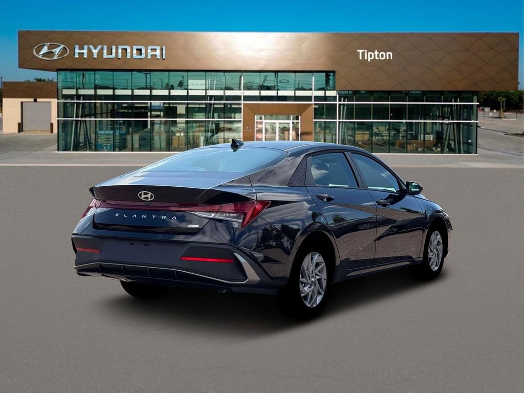 New 2026 Hyundai Elantra Blue image 7
