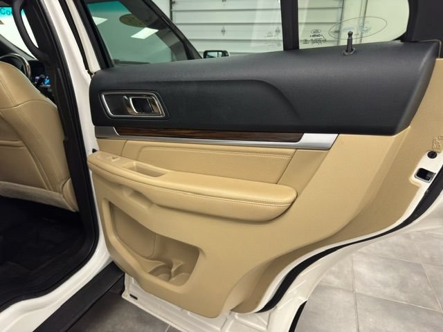Used 2016 Ford Explorer Limited AWD/4WD image 28