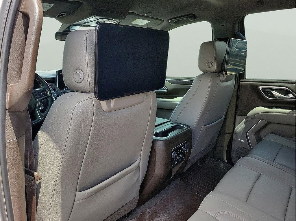 Used 2021 Chevrolet Tahoe LT w/ Rear Media and Nav Package RWD image 12