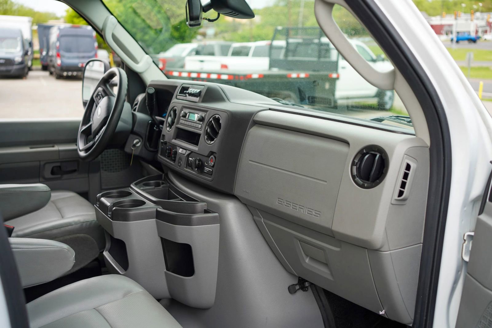 Used 2024 Ford E-350 and Econoline 350 Super Duty w/ Driver's Safety Package RWD image 23