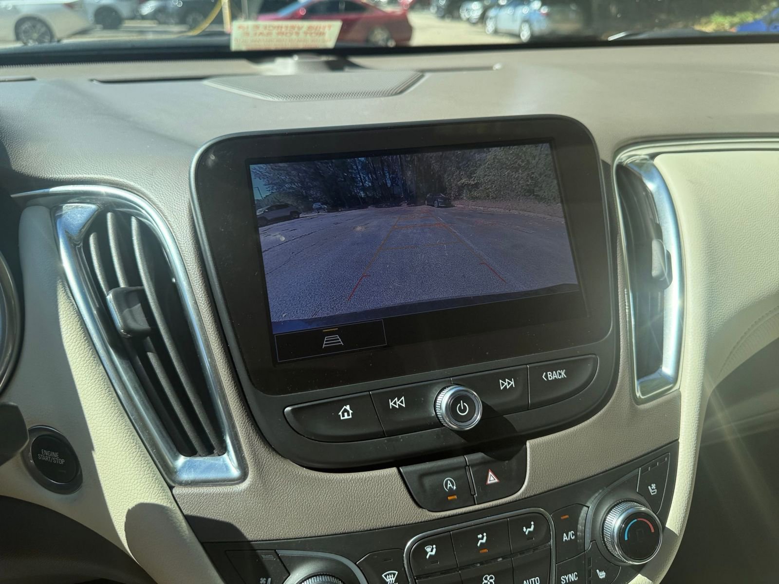 Used 2024 Chevrolet Malibu LT image 17