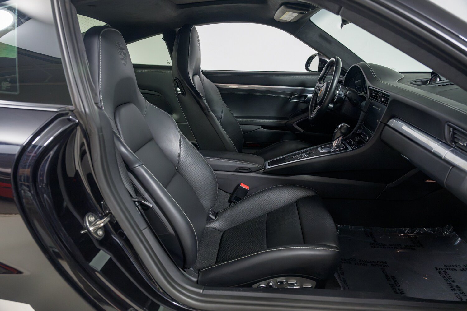 Used 2018 Porsche 911 Turbo AWD/4WD image 27