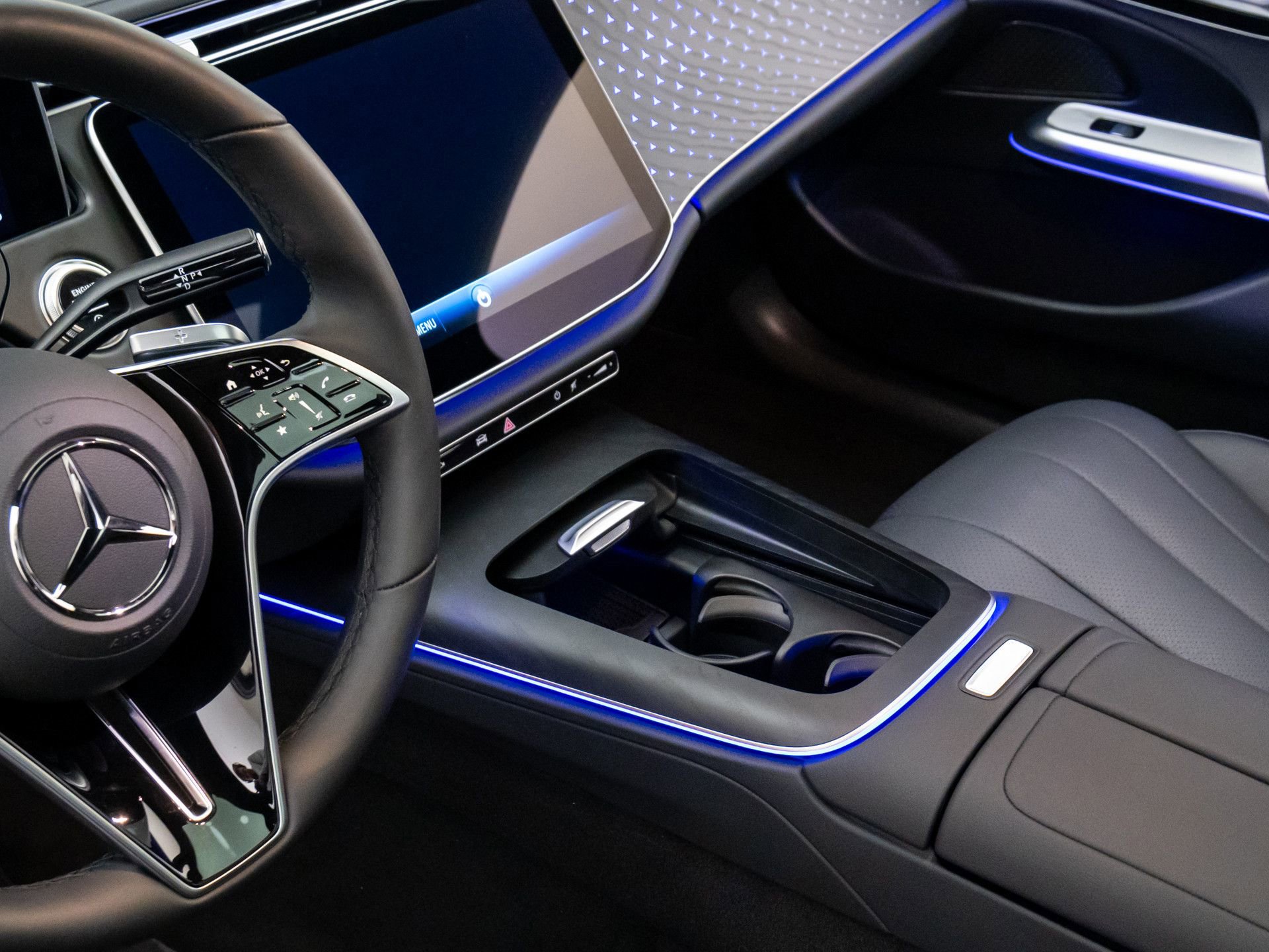 Used 2025 Mercedes-Benz E 450 4MATIC Sedan image 12