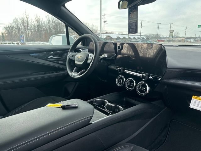 New 2026 Chevrolet Blazer EV LT AWD/4WD image 9