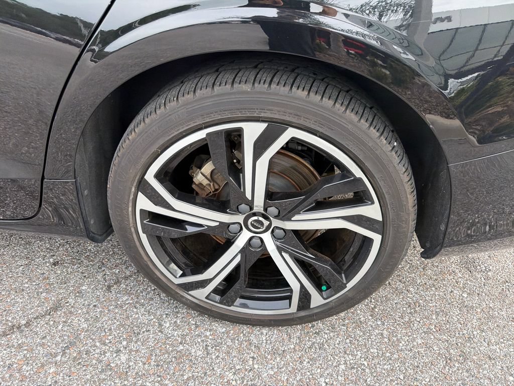 Used 2024 Volvo S60 B5 Core FWD image 46