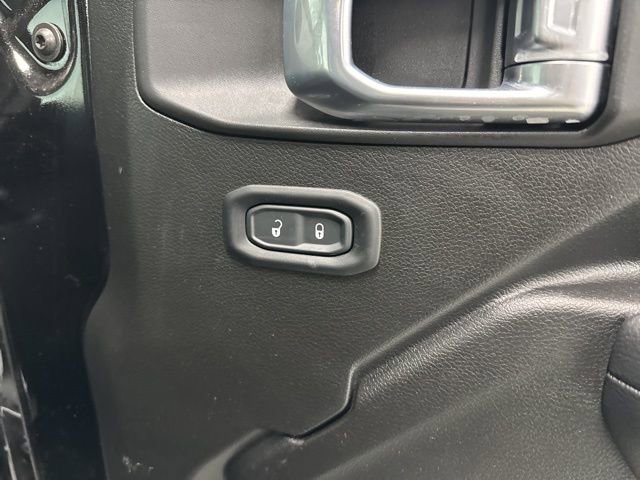 Used 2024 Jeep Wrangler Sport S image 24