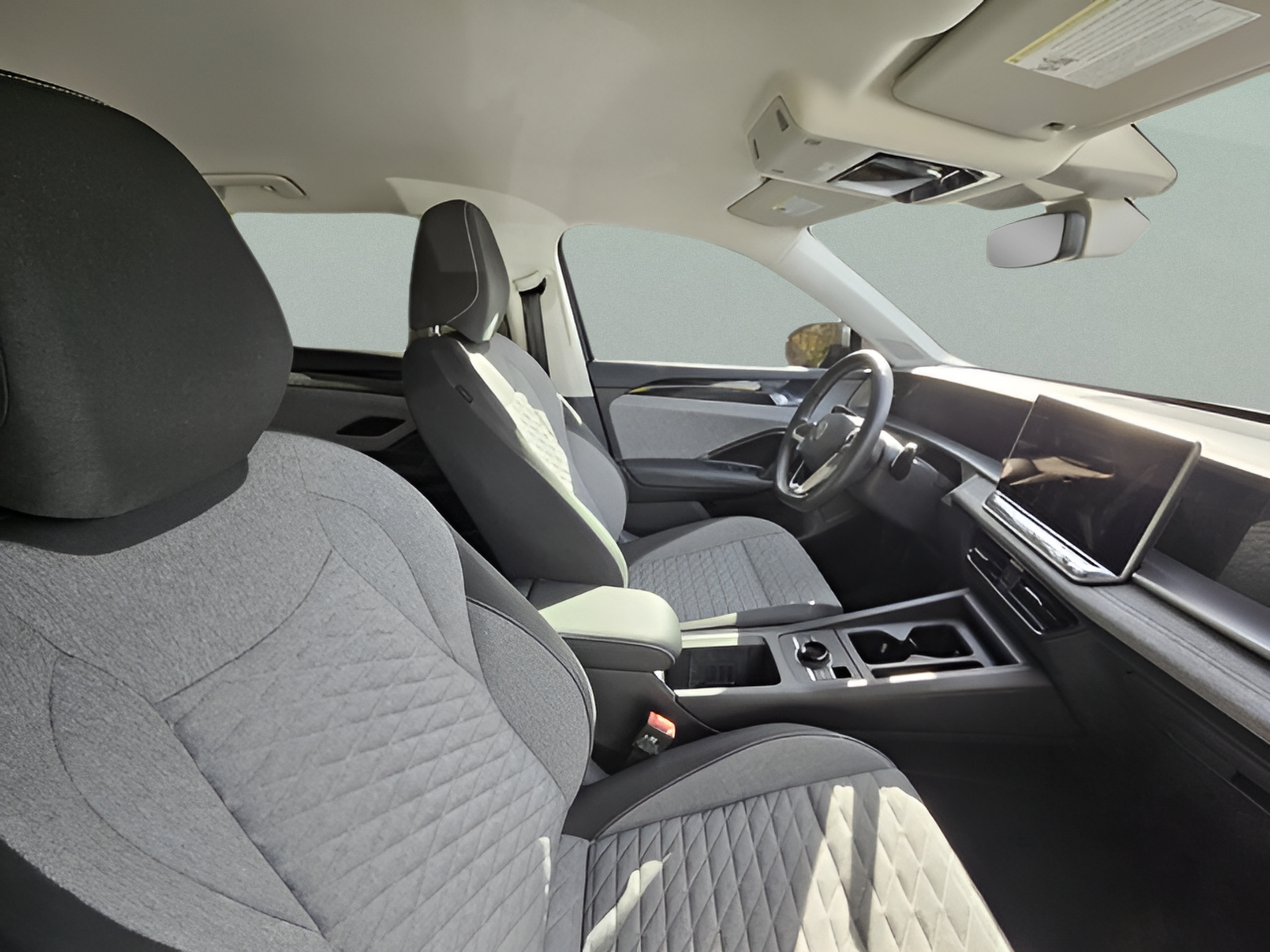 Used 2025 Volkswagen Tiguan S FWD image 6