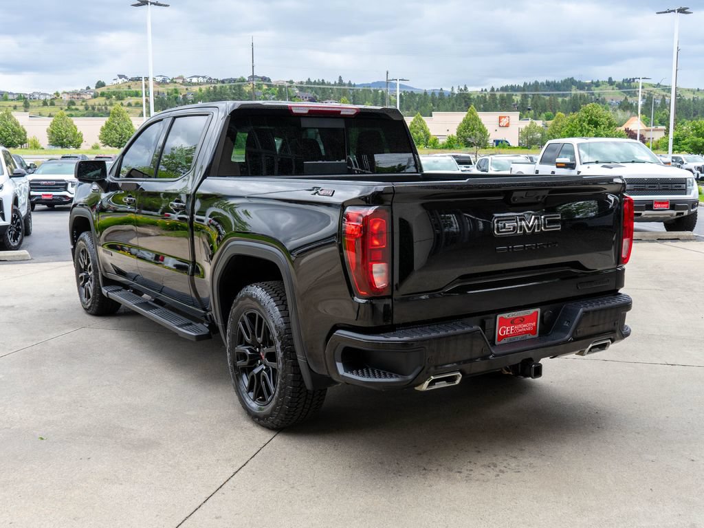 Used 2024 GMC Sierra 1500 Elevation w/ Elevation Premium Package AWD/4WD image 5