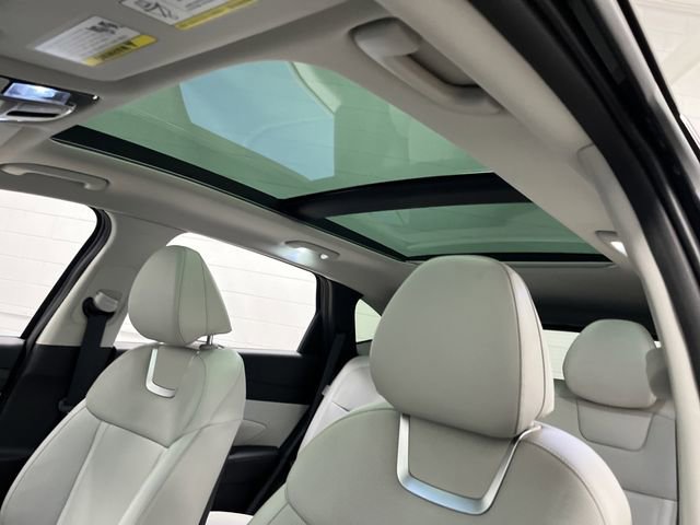 Used 2025 Hyundai Tucson Limited image 7