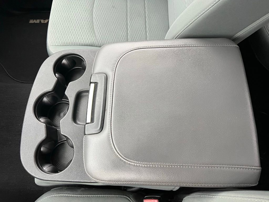 Used 2015 RAM 1500 Express image 26