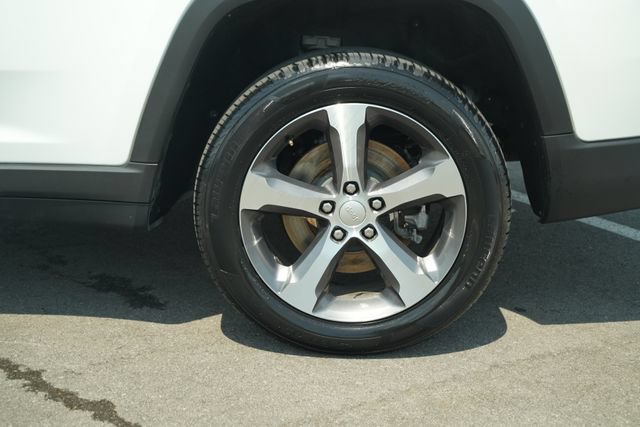 Used 2024 Jeep Grand Cherokee L Limited w/ Luxury Tech Group II RWD image 49