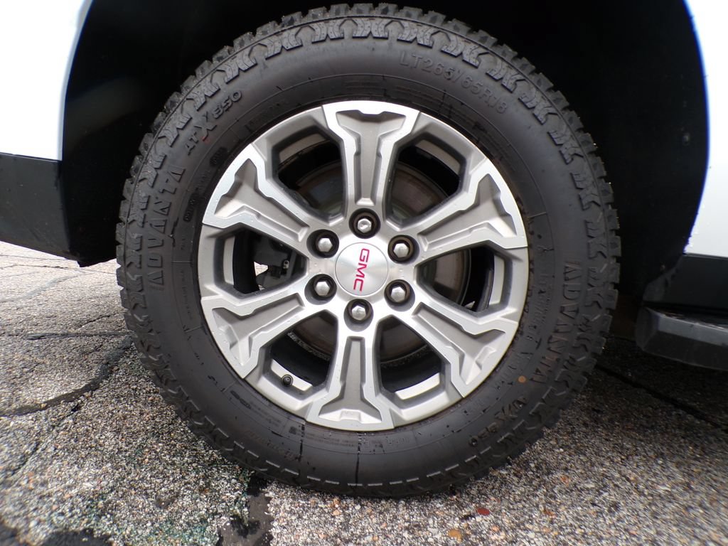 Used 2022 GMC Yukon XL SLE AWD/4WD image 24