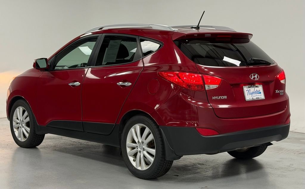 Used 2011 Hyundai Tucson Limited FWD image 4