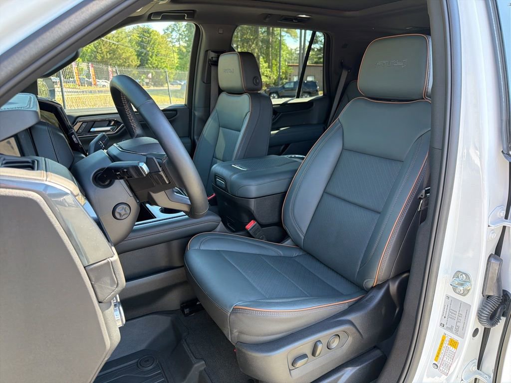 Used 2025 GMC Yukon AT4 w/ AT4 Premium Package AWD/4WD image 21