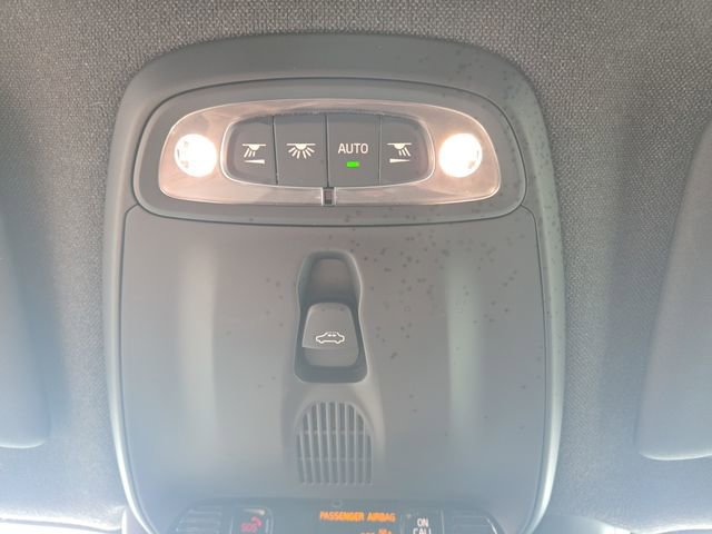 Used 2019 Volvo XC40 T5 Inscription image 27