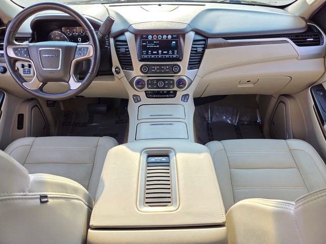Used 2019 GMC Yukon Denali w/ Denali Ultimate Package AWD/4WD image 17