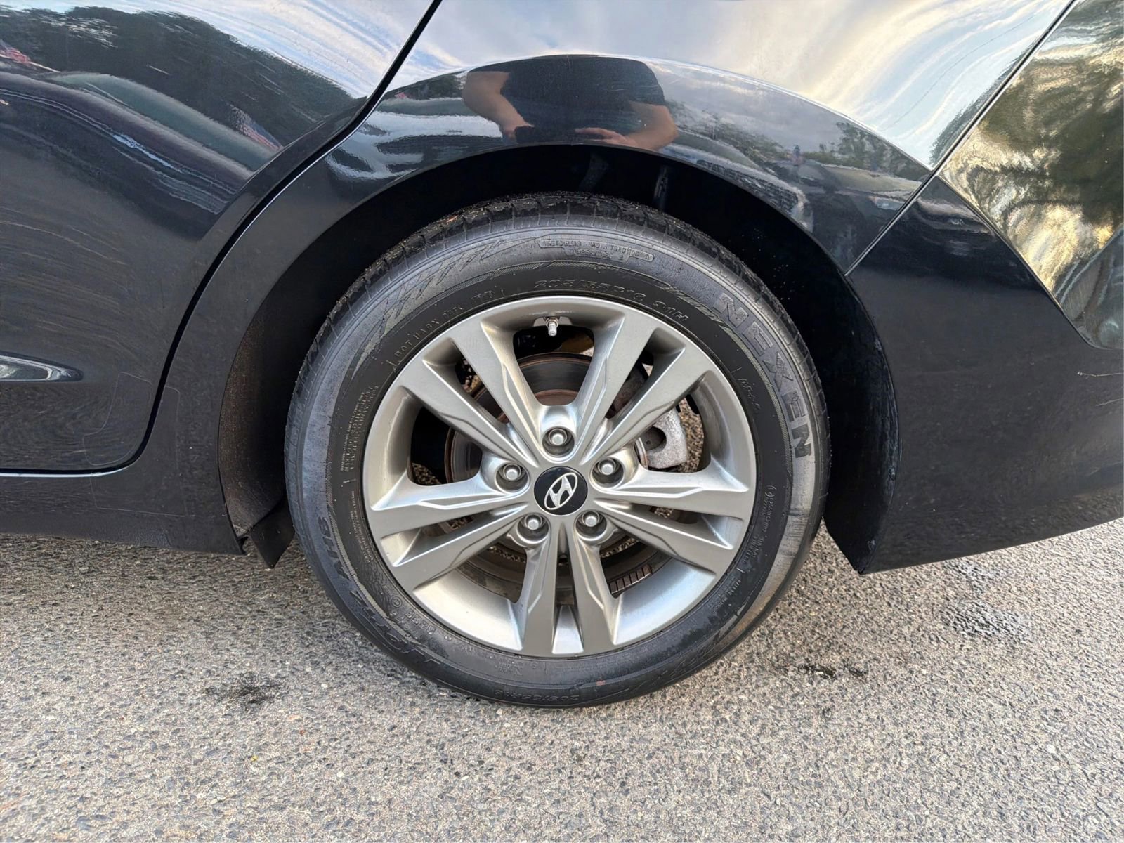 Used 2018 Hyundai Elantra SEL FWD image 15