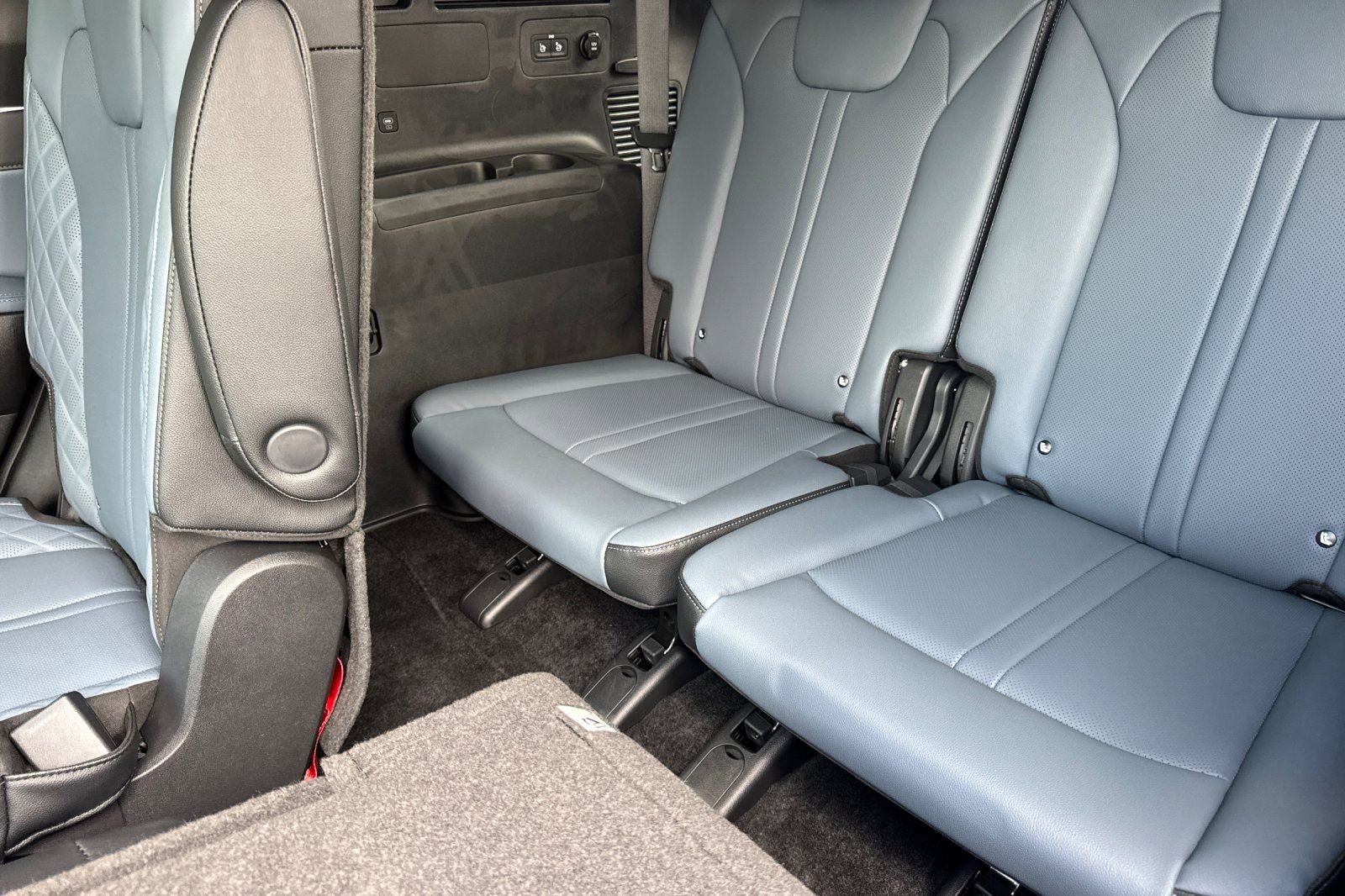 New 2025 Kia Sorento SX Prestige image 16