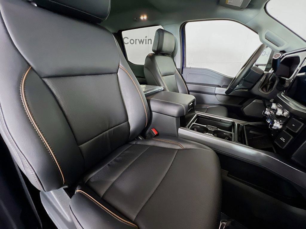 New 2026 Ford F350 Lariat w/ Black Appearance Package image 17