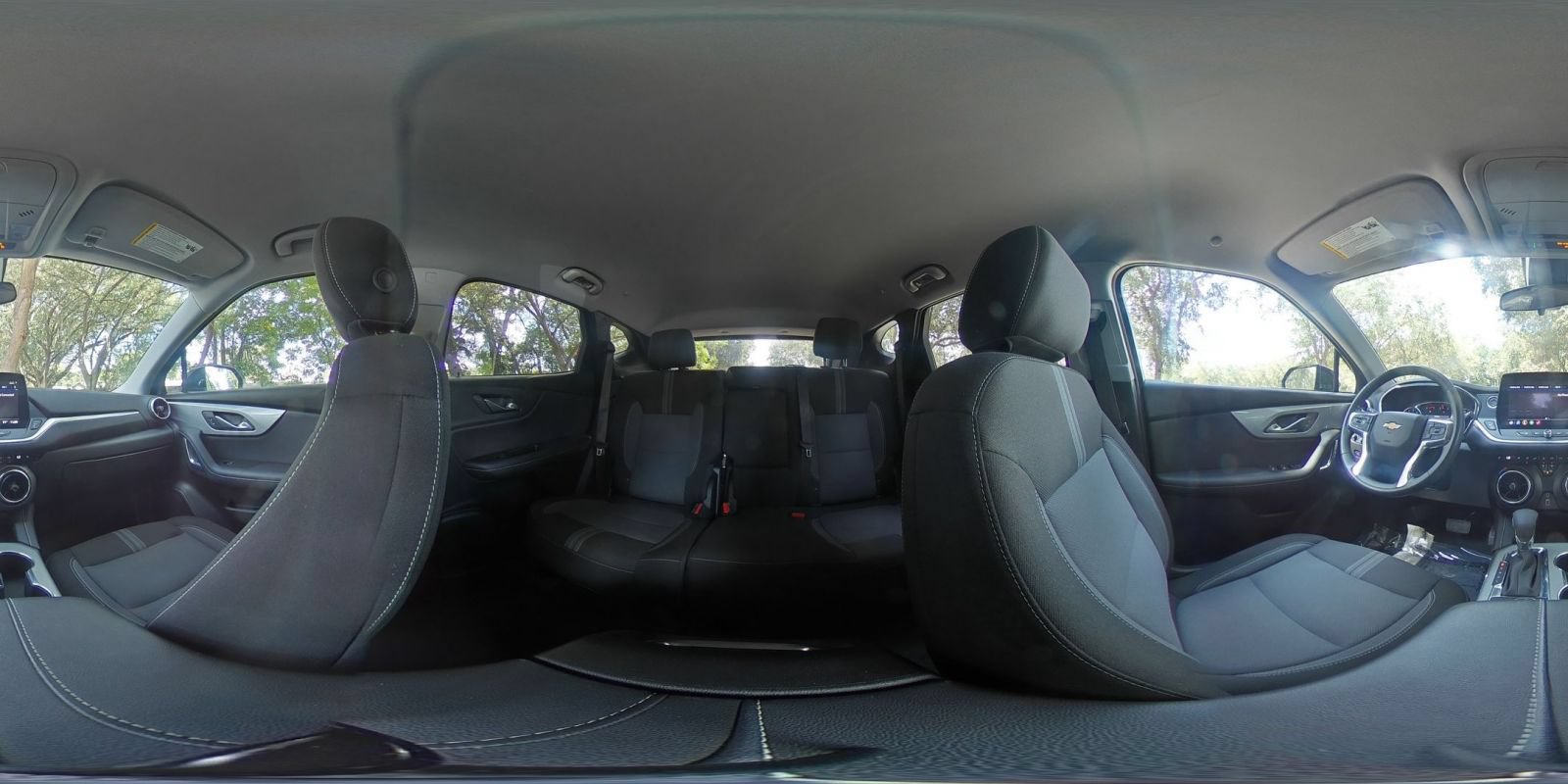 Used 2025 Chevrolet Blazer LT FWD image 40