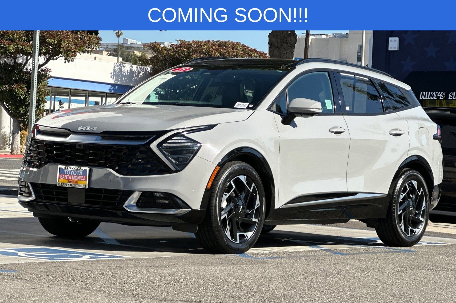 Used 2023 Kia Sportage SX image 8