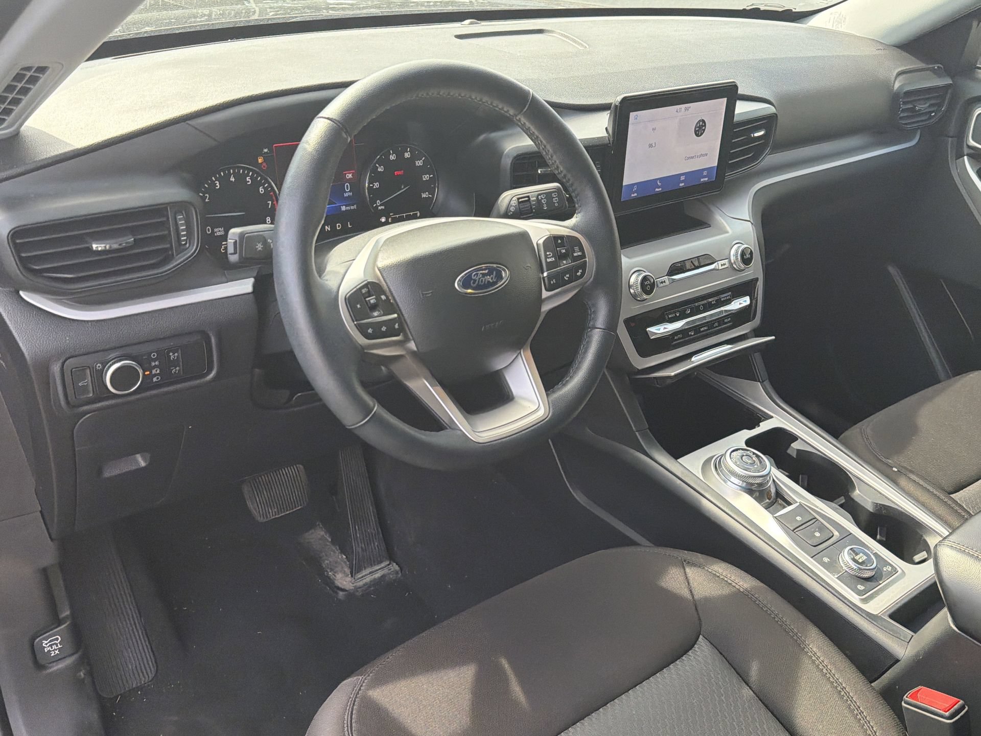 Certified 2023 Ford Explorer XLT AWD/4WD image 2