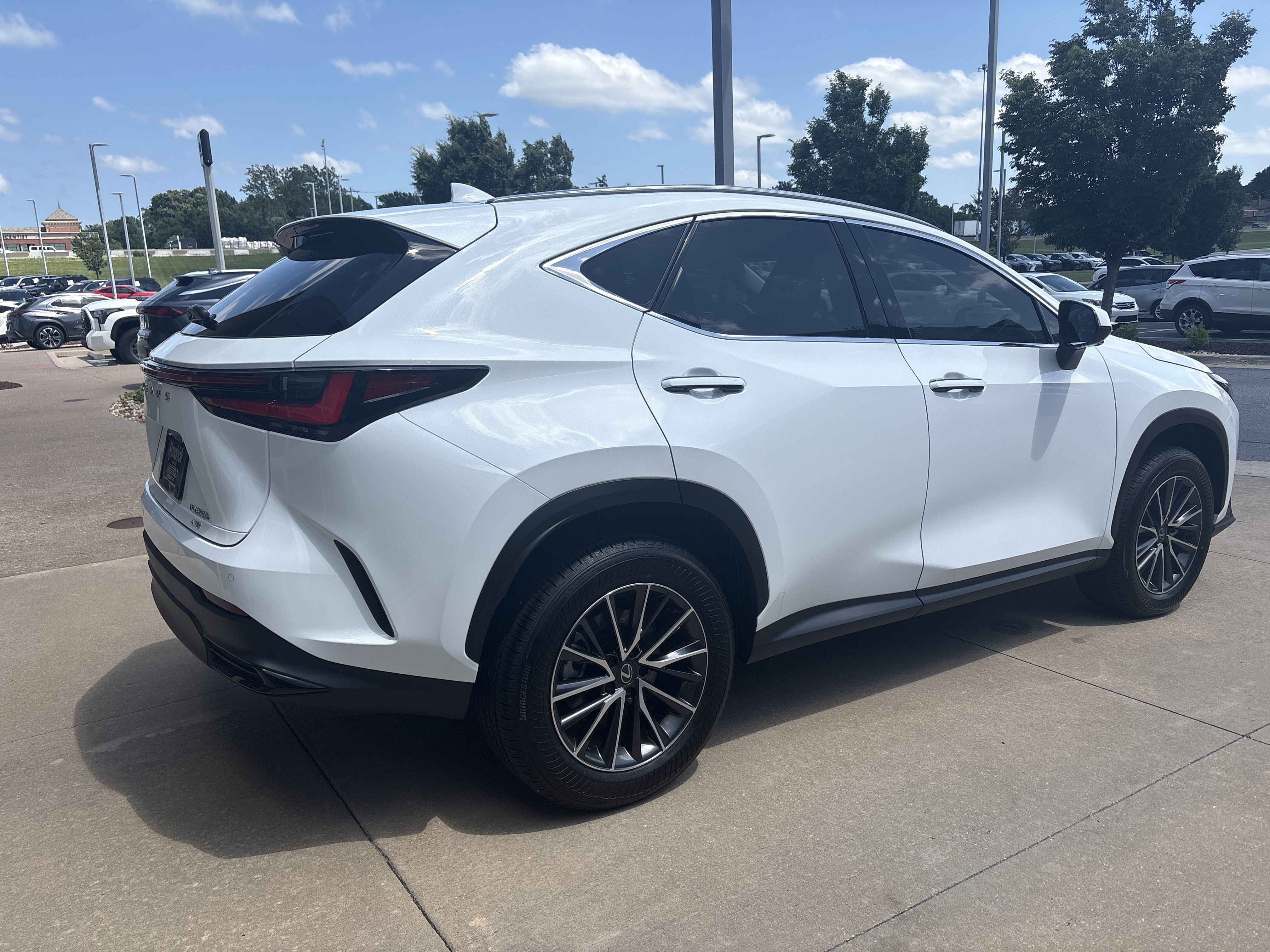 Used 2026 Lexus NX 350h AWD w/ Accessory Package (Z1) image 12
