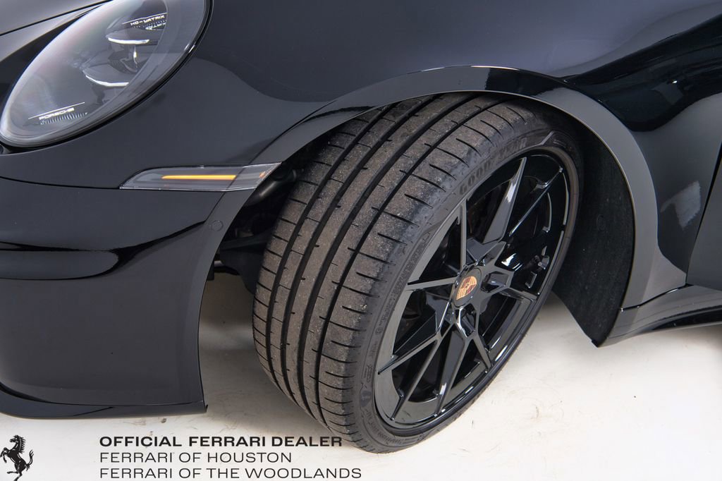 Used 2025 Porsche 911 Carrera image 25