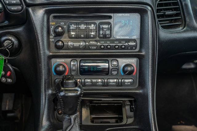 Used 2002 Chevrolet Corvette Convertible w/ Preferred Equipment Group2 image 24