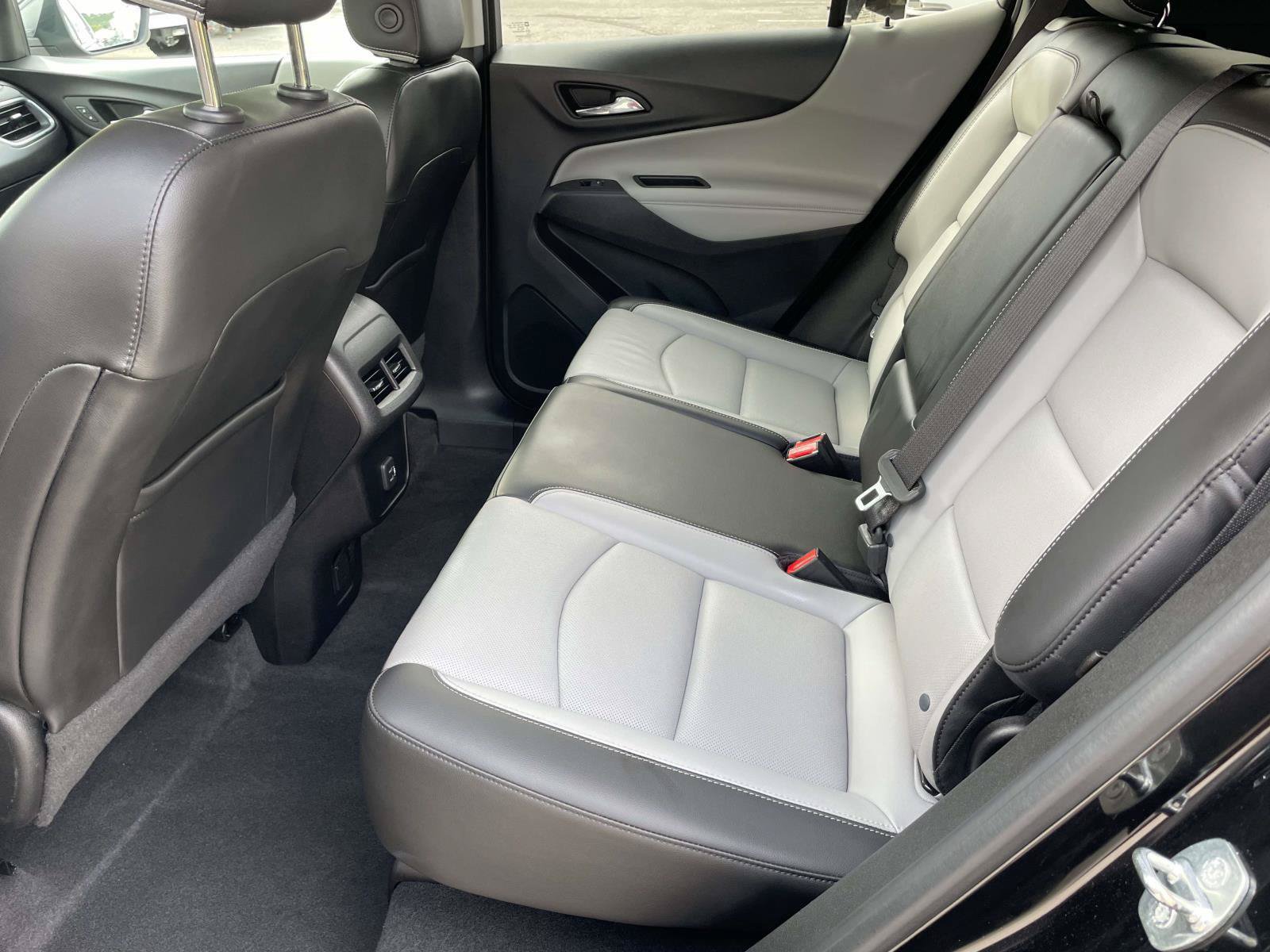 Used 2019 Chevrolet Equinox Premier FWD image 10