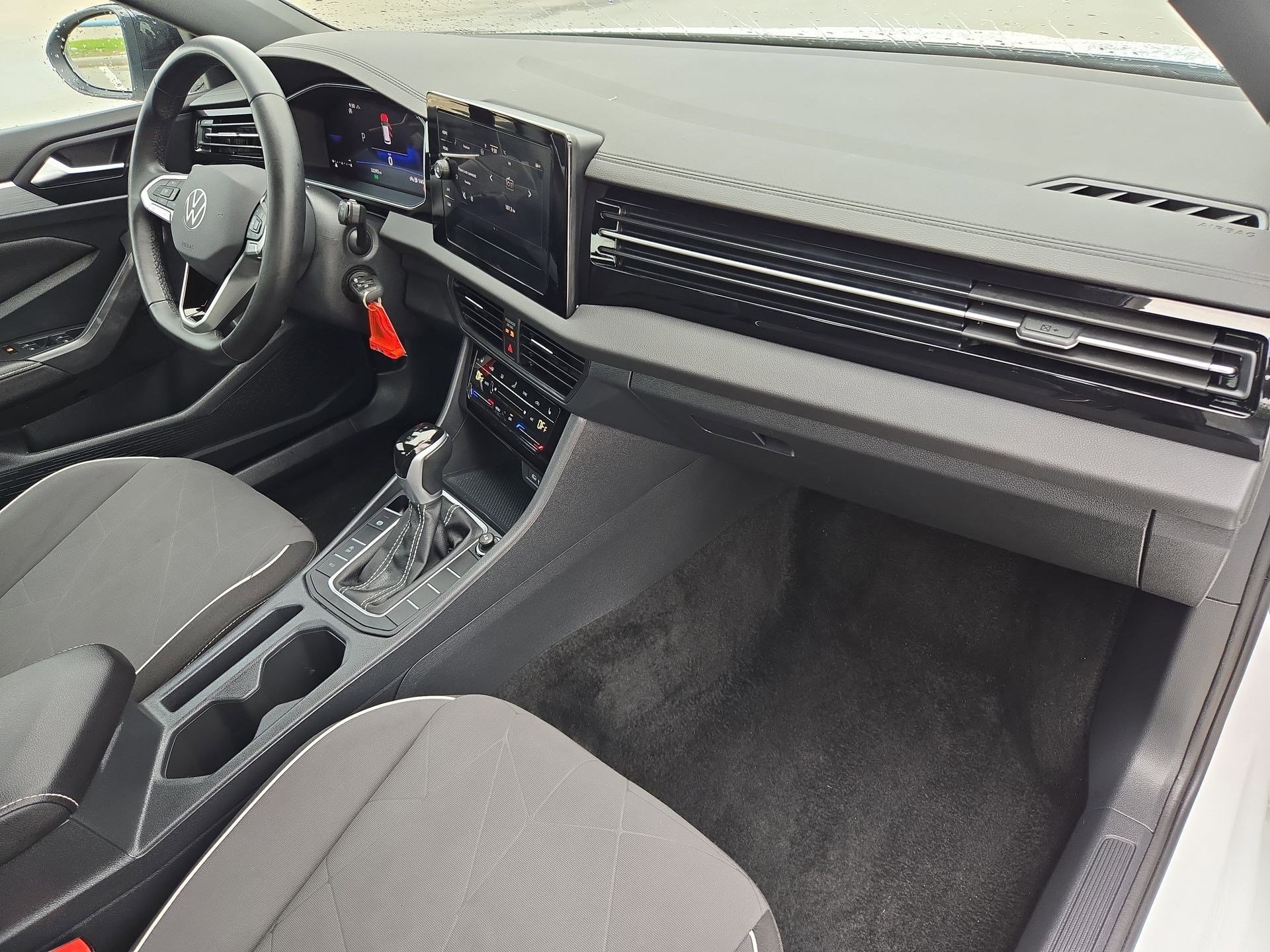 Used 2025 Volkswagen Jetta Sport image 30