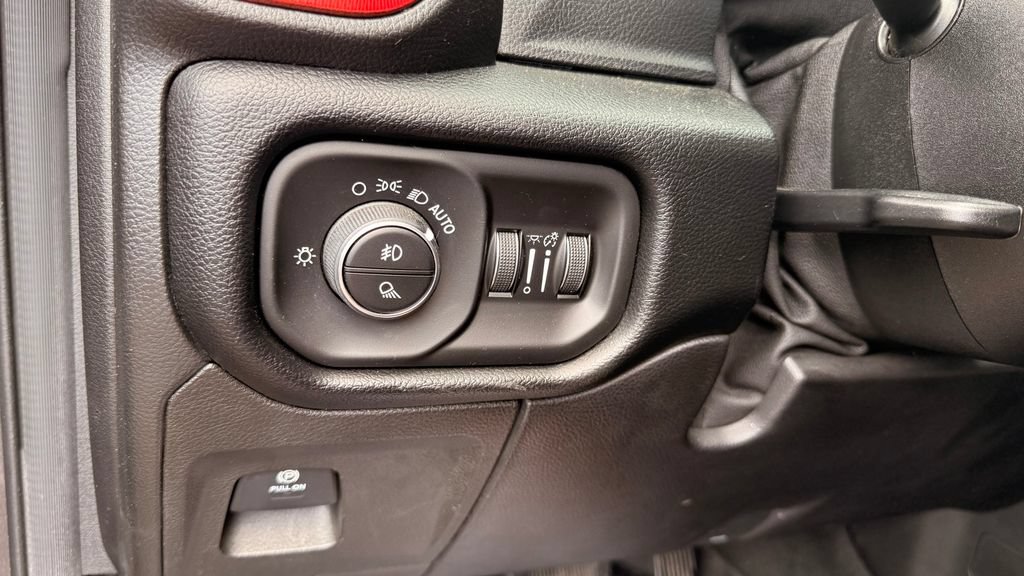 Used 2019 RAM 1500 Rebel AWD/4WD image 41