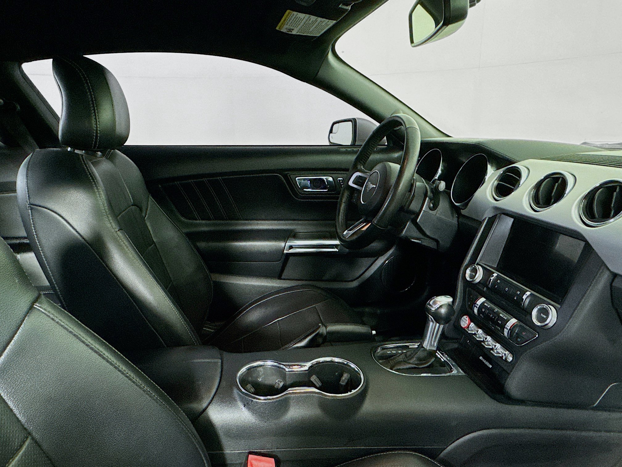 Used 2017 Ford Mustang Premium RWD image 23
