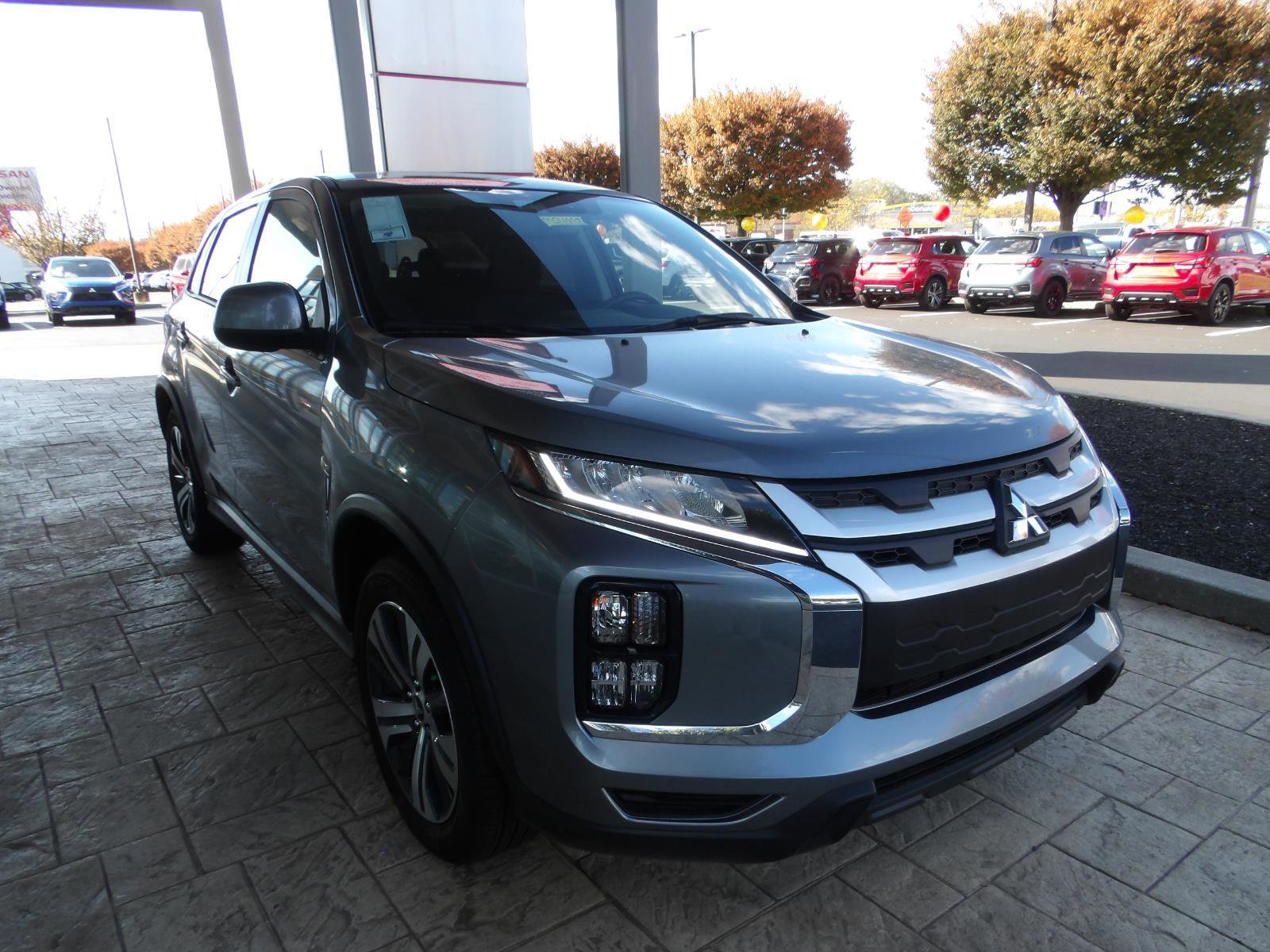 Used 2024 Mitsubishi Outlander Sport ES image 3