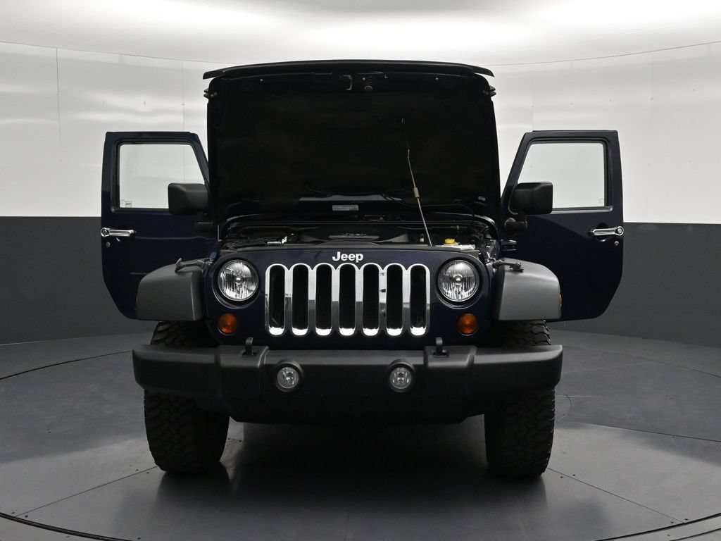 Used 2013 Jeep Wrangler Rubicon w/ PWR Convenience Group AWD/4WD image 25