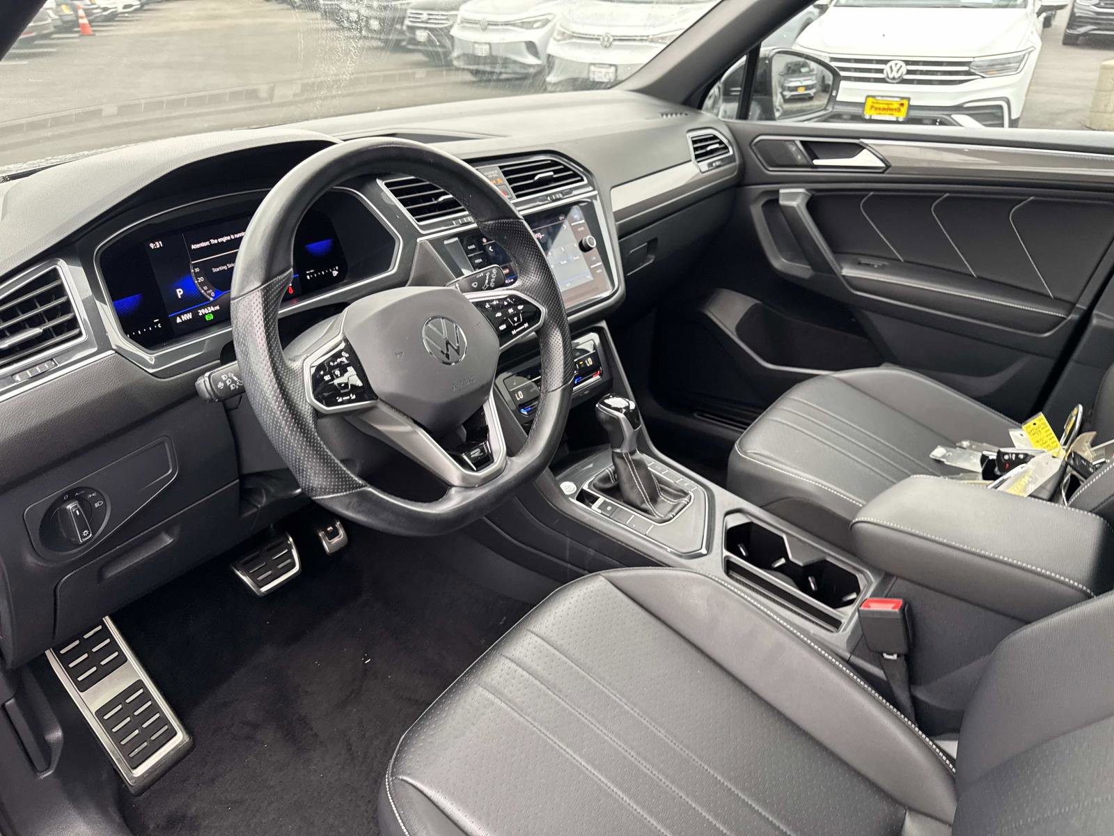 Certified 2023 Volkswagen Tiguan SE R-Line image 13