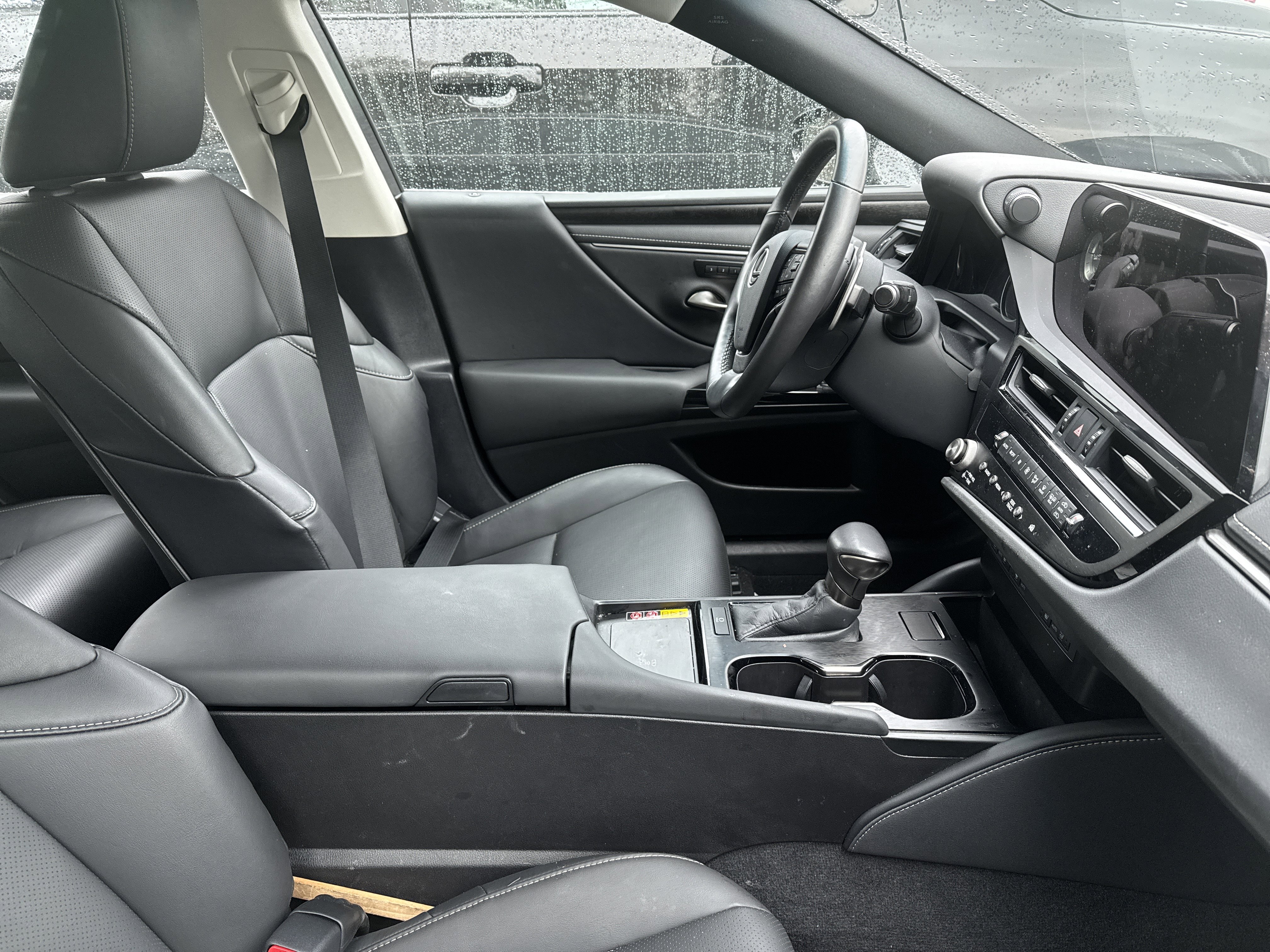 Certified 2025 Lexus ES 350 w/ Premium Package image 6