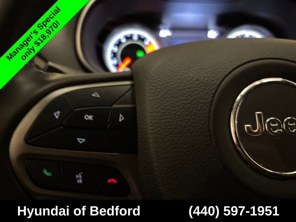 Used 2019 Jeep Cherokee Limited FWD image 18